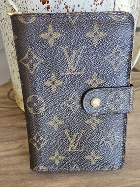 Louis Vuitton Zippe Wallet Porte Papier or Passport Holder Organizer.